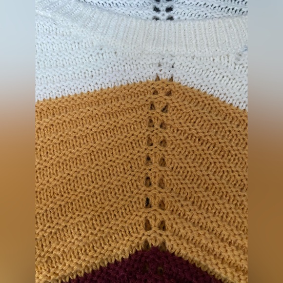 Luv link cropped sweater size medium - Picture 9 of 12